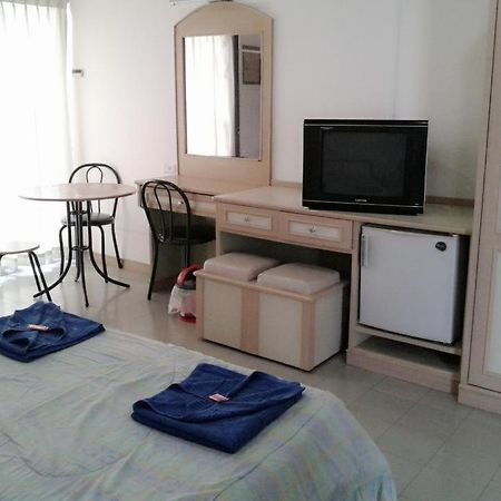 M In Korat Service Apartment Накхонратчасима Экстерьер фото