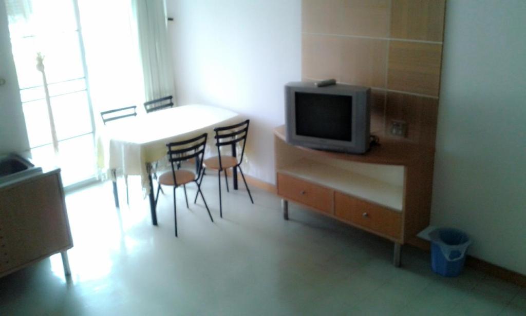M In Korat Service Apartment Накхонратчасима Номер фото