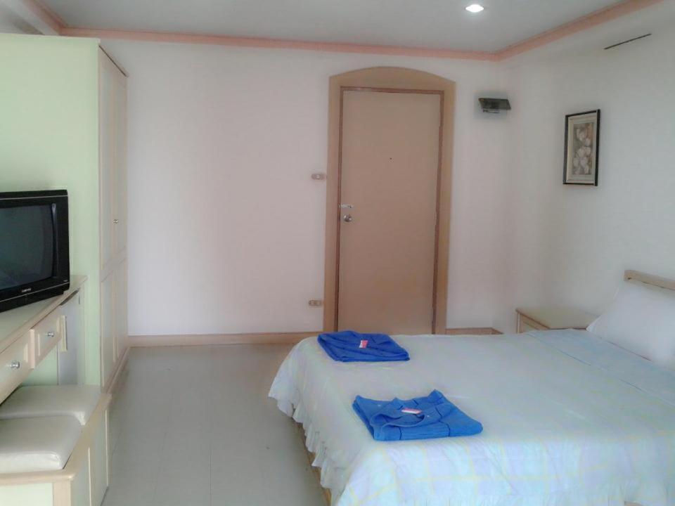 M In Korat Service Apartment Накхонратчасима Экстерьер фото