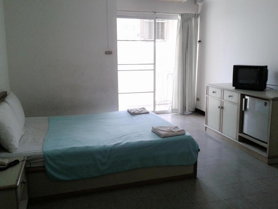 M In Korat Service Apartment Накхонратчасима Экстерьер фото